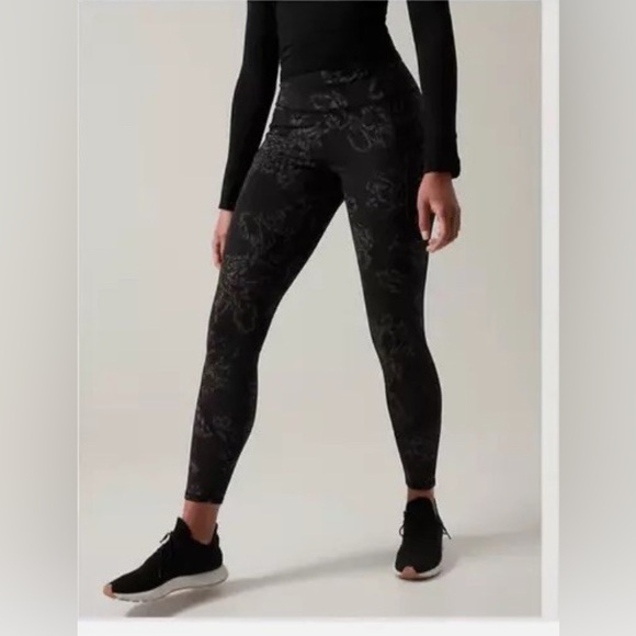 Athleta Rainer reflective Aluna bloom black leggings sz xs - Picture 1 of 7
